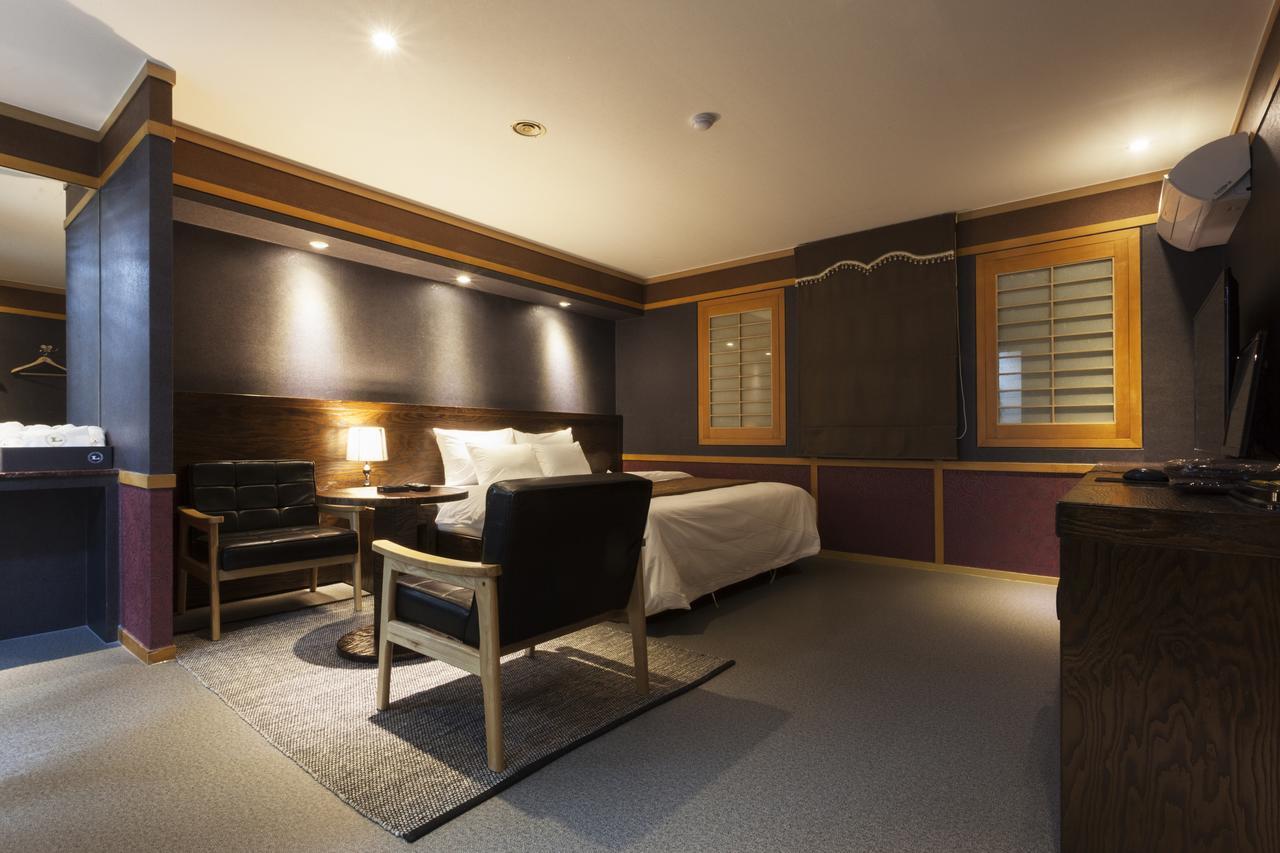 Hotel Leaders