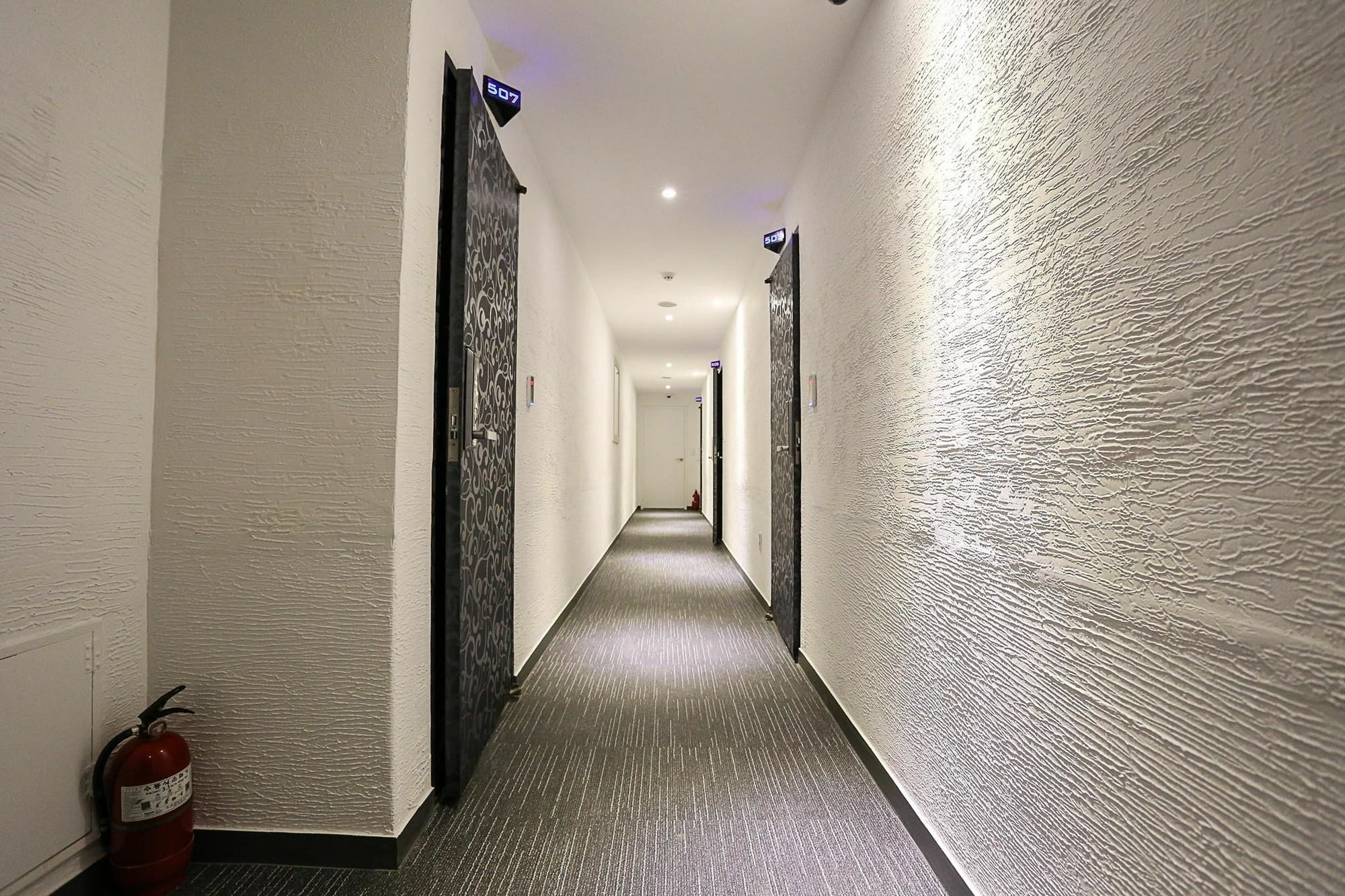 Hotel Leaders 2*